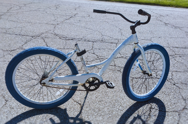 YOLO - 3" Fat Tire Beach Cruiser (As Is, Not Ridable)