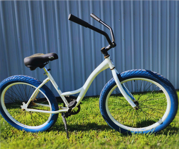 YOLO - 3" Fat Tire Beach Cruiser (Mildly Refurbished)